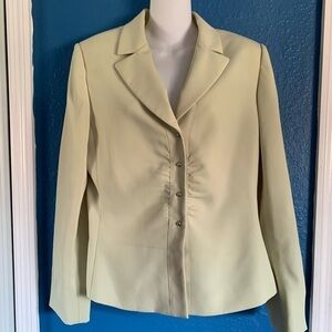 Tahari Women’s Blazer with skirt set size 12